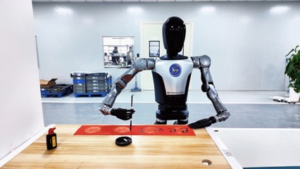 人形机器人进厂“实习” 从产线助手到具身智能的漫长征途