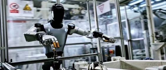 小米机器人已进入汽车工厂 智能机器人研发迈向新阶段