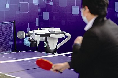 走进第十二届专利交易会 智能机器人研发引领智慧生活新潮流